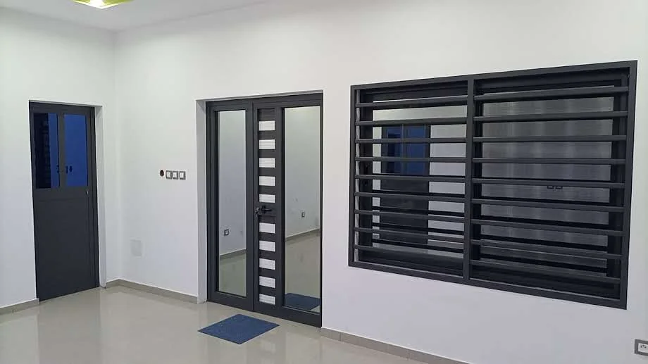 Porte intérieure aluminium